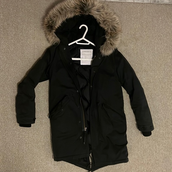 Aritzia down parka in XXS by Community in black - Picture 2 of 10